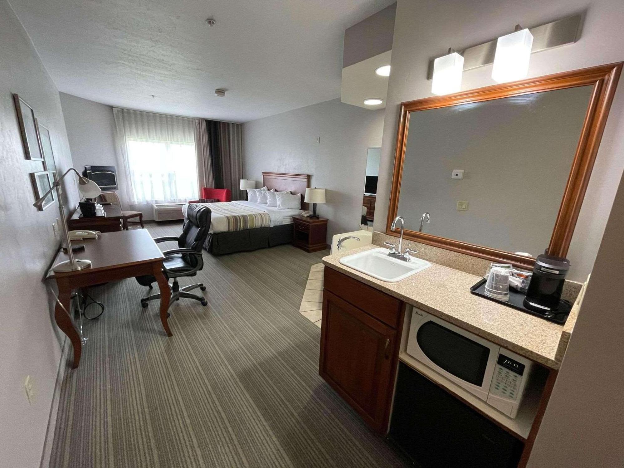Country Inn & Suites By Radisson, Appleton North, Wi Little Chute Dış mekan fotoğraf