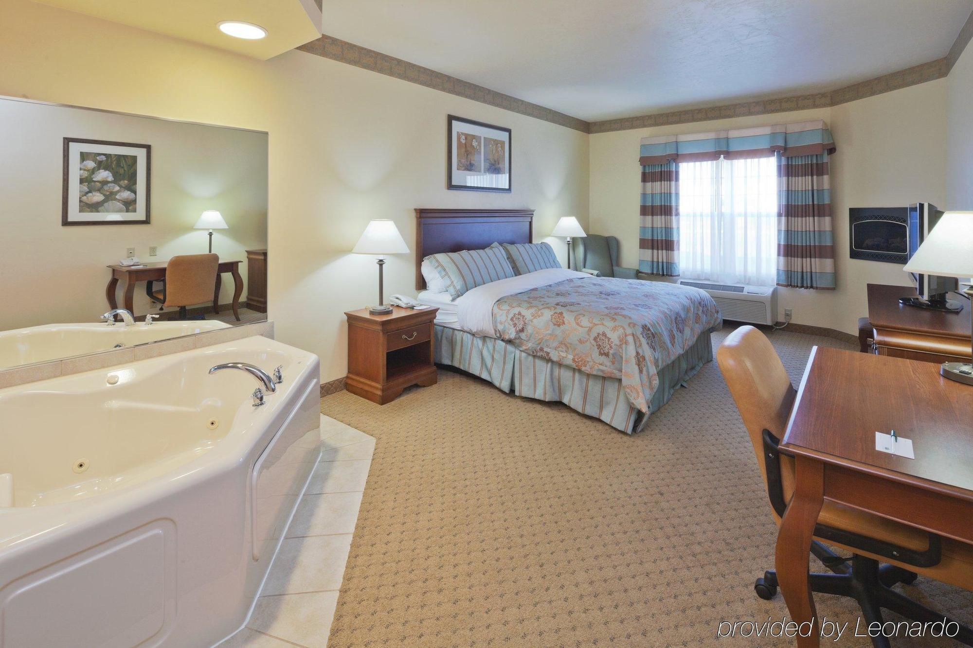 Country Inn & Suites By Radisson, Appleton North, Wi Little Chute Dış mekan fotoğraf